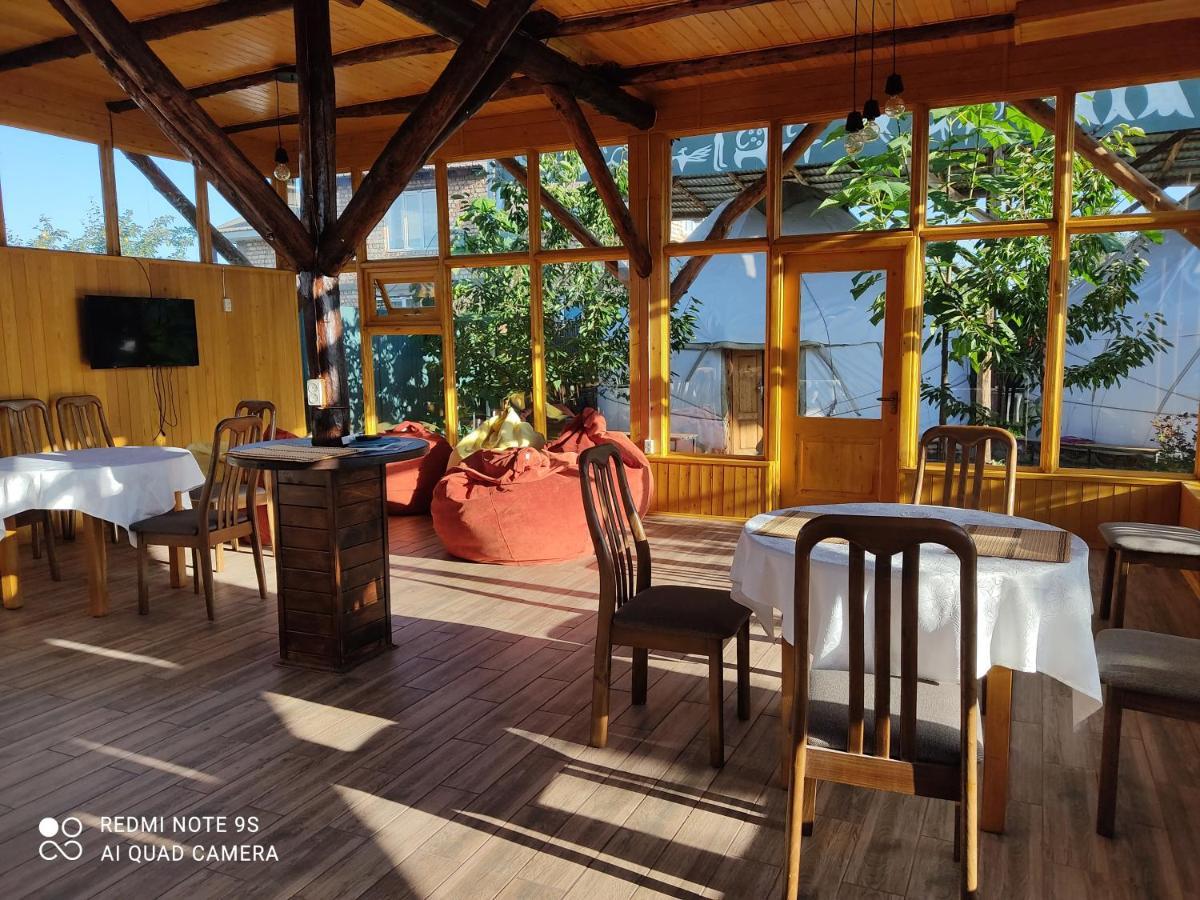 Happy Nomads Yurts & Hostel Karakol Buitenkant foto