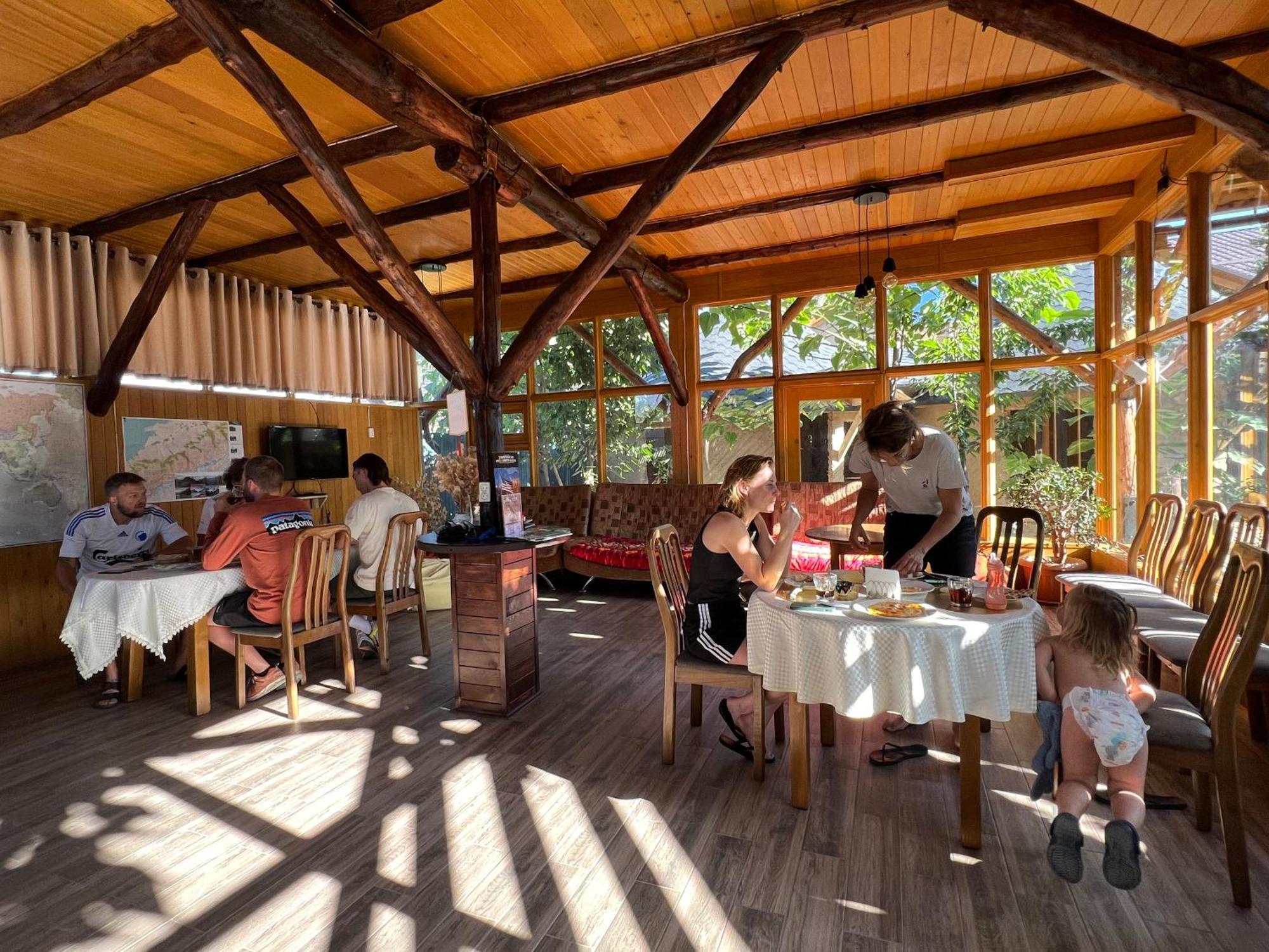 Happy Nomads Yurts & Hostel Karakol Buitenkant foto